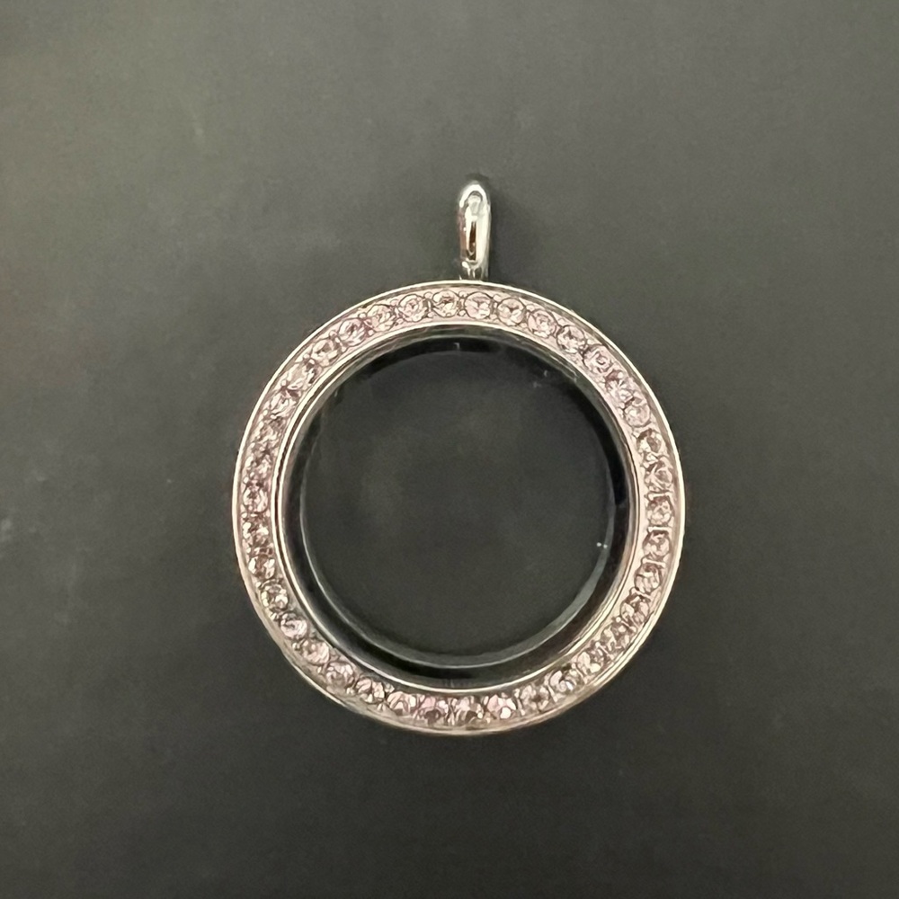 Origami Owl Medium Round Locket w Pink Rhinestones